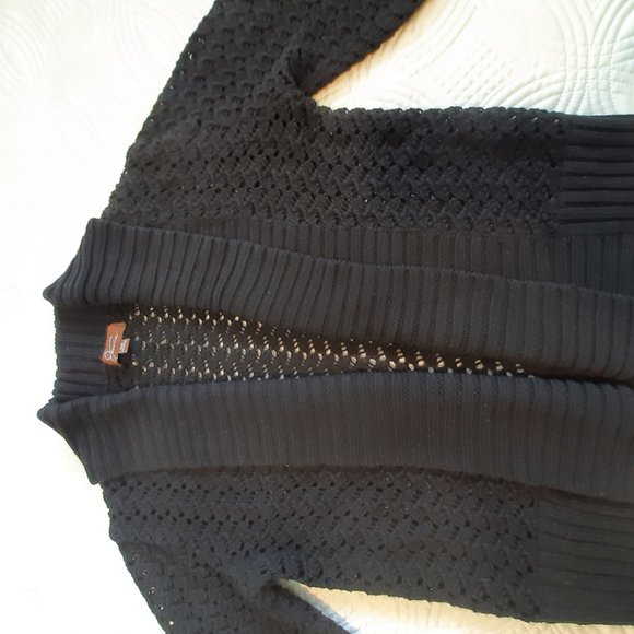 Jessica  sweater/shrug/bolero jacket. Black.  Short sleeve.size M. - Picture 8 of 16